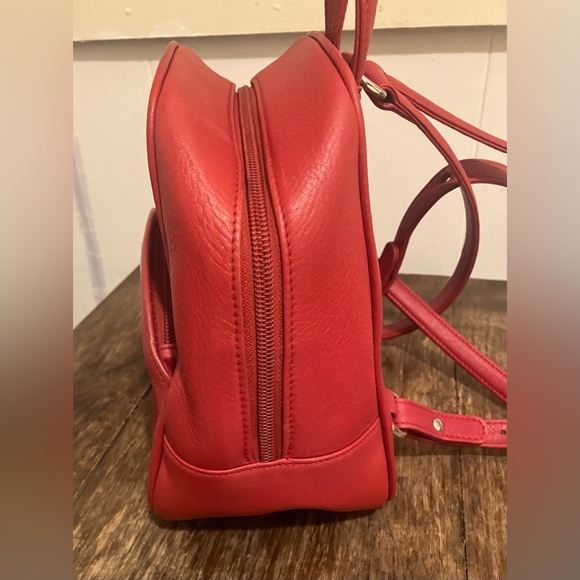 Authentic Christian Dior Vintage 30 Montaigne Red Leather backpack - Picture 7 of 9